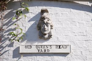Old Queens Head Yard- click for photo gallery